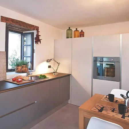 Charming In Radetici Villa Tinjan